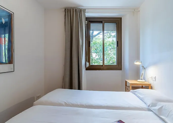 4070 - Ab Cozy Flat In El Born Barcelona